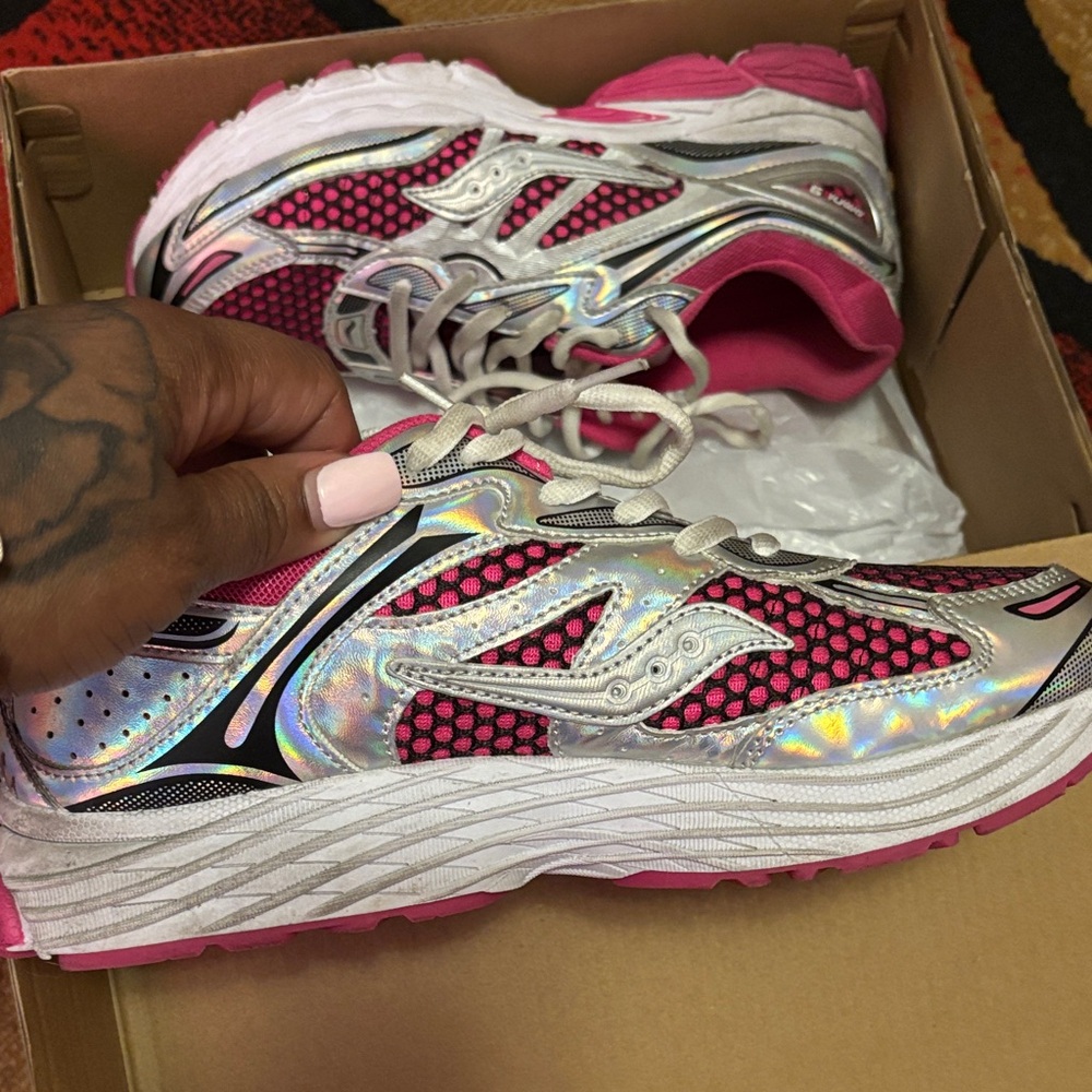Saucony Women's Silver and Pink Sneakers